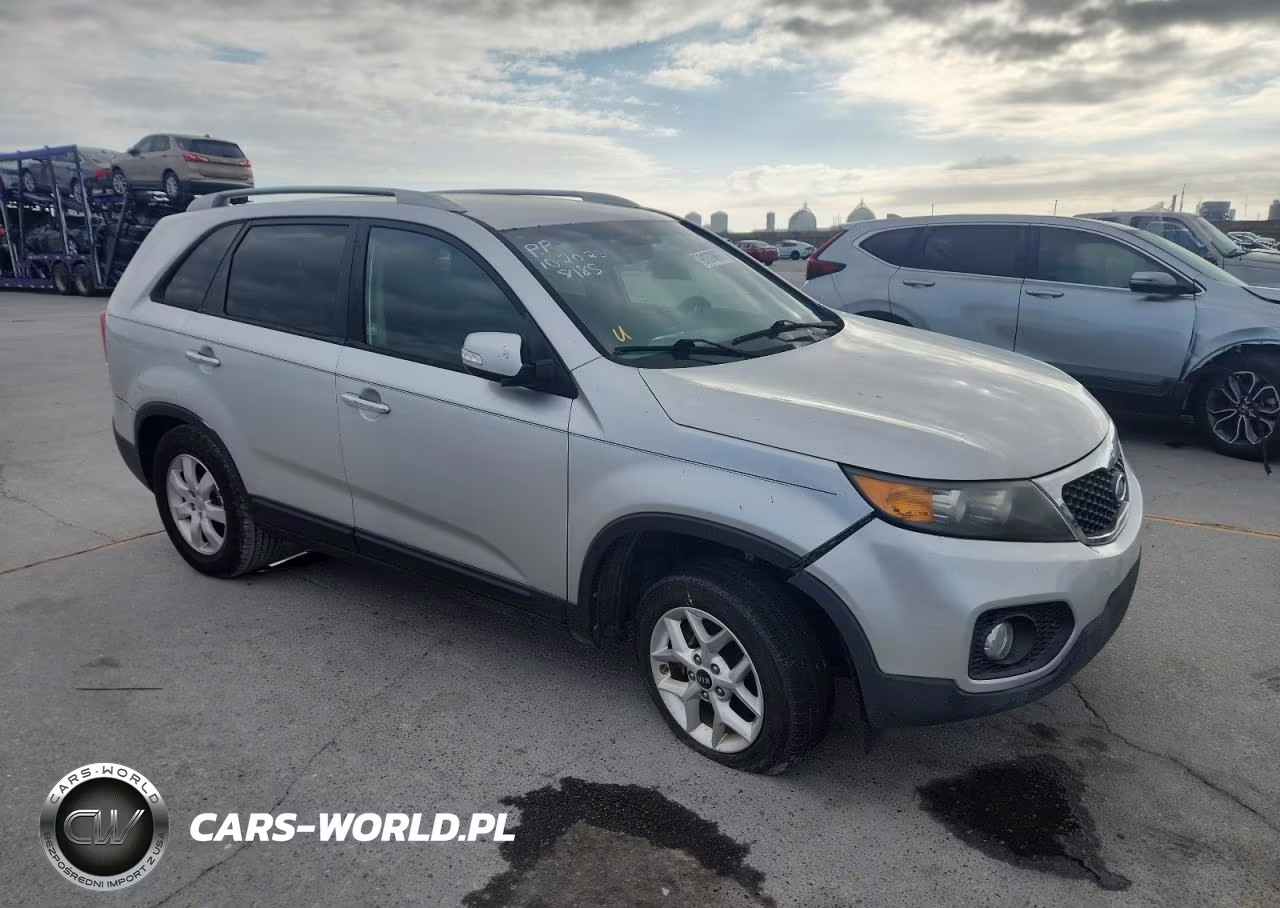 2012 Kia Sorento Base VIN:5XYKT3A65CG308185 - 4