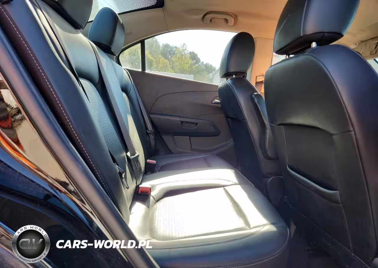 2020 Chevrolet Sonic Premier VIN:1G1JF5SB8L4112405 - 10