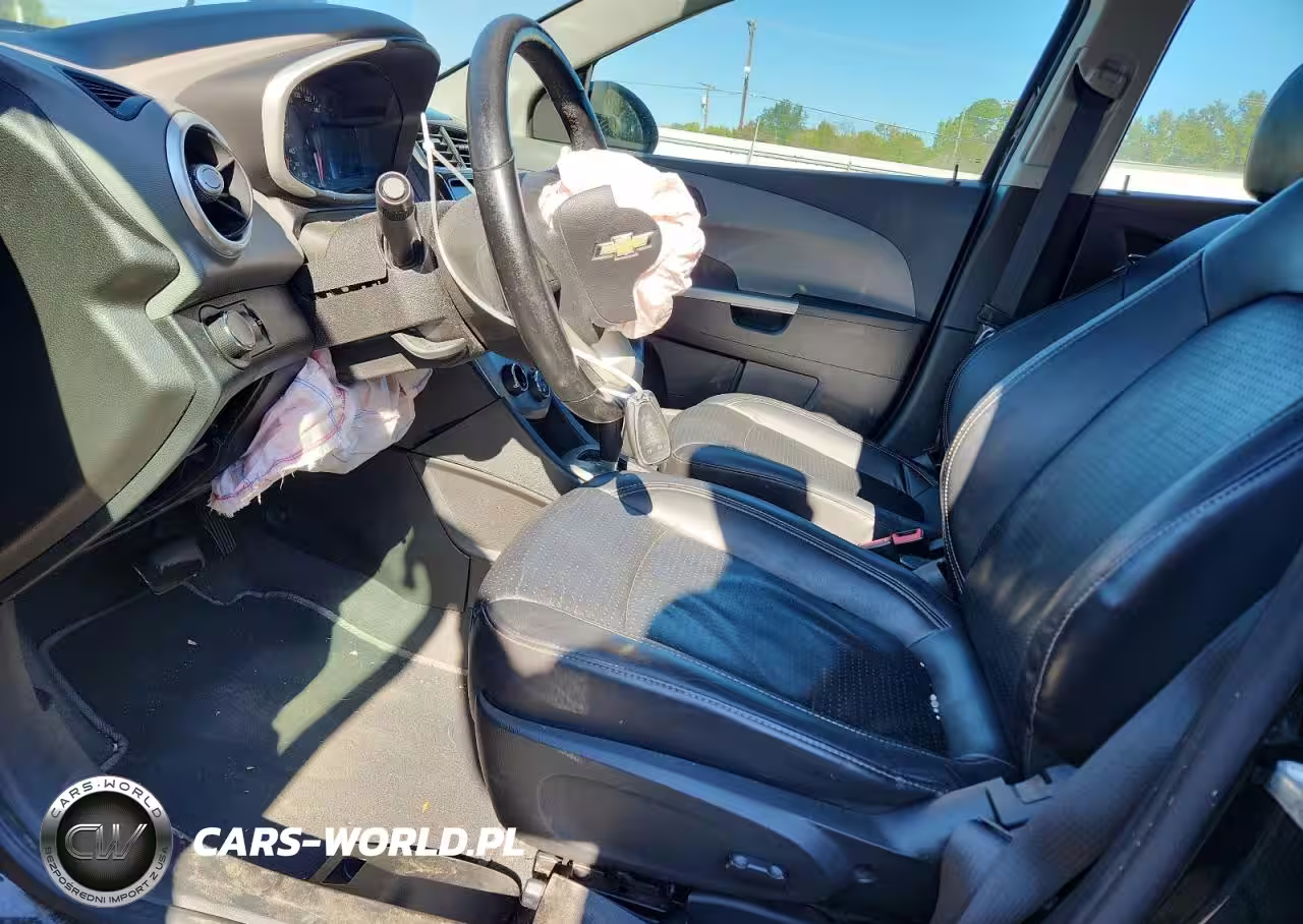 2020 Chevrolet Sonic Premier VIN:1G1JF5SB8L4112405 - 7