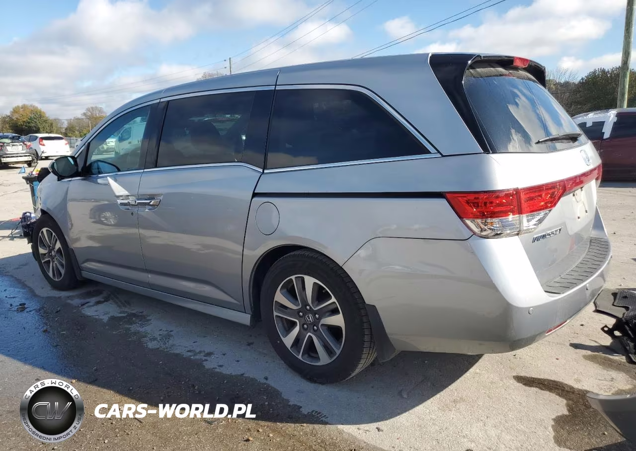 2016 Honda Odyssey Touring VIN:5FNRL5H96GB158479 - 2