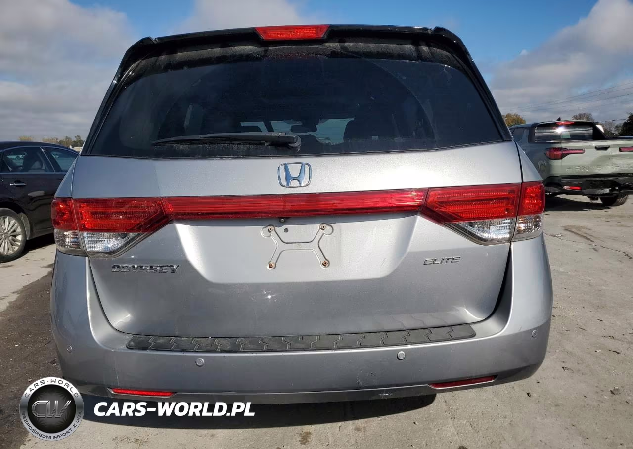 2016 Honda Odyssey Touring VIN:5FNRL5H96GB158479 - 6