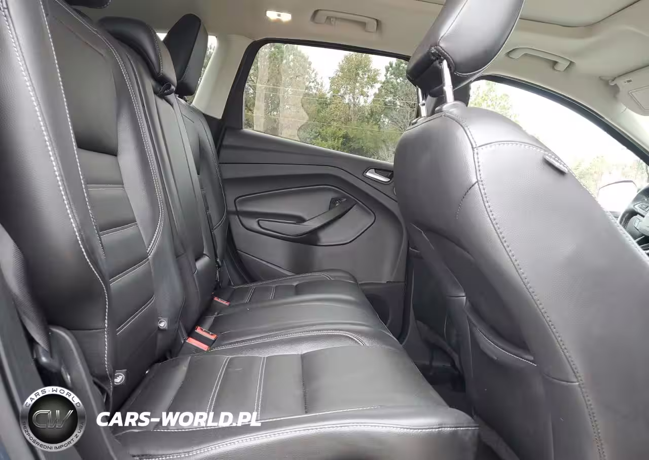2019 Ford Escape Titanium VIN:1FMCU9J9XKUA02364 - 11
