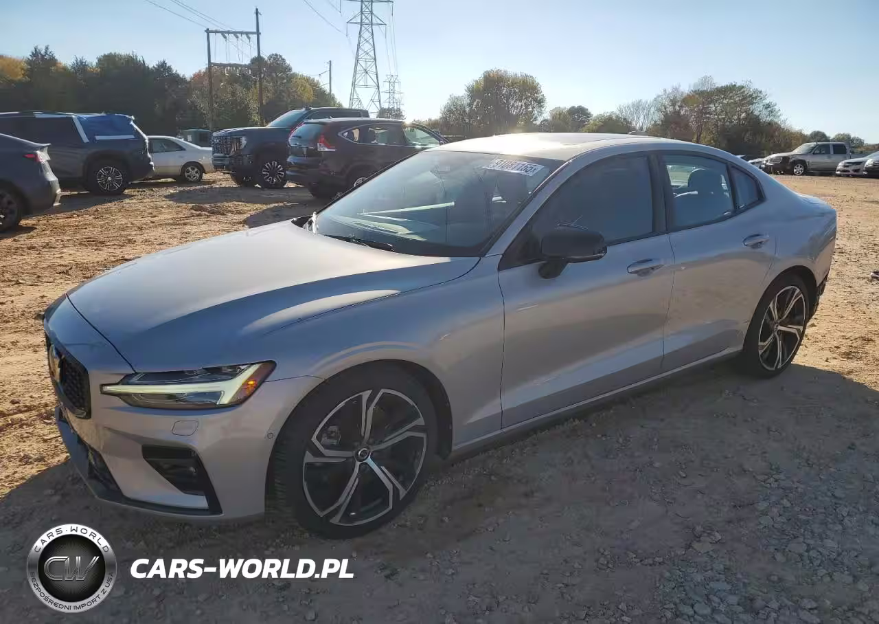 2024 Volvo S60 Plus