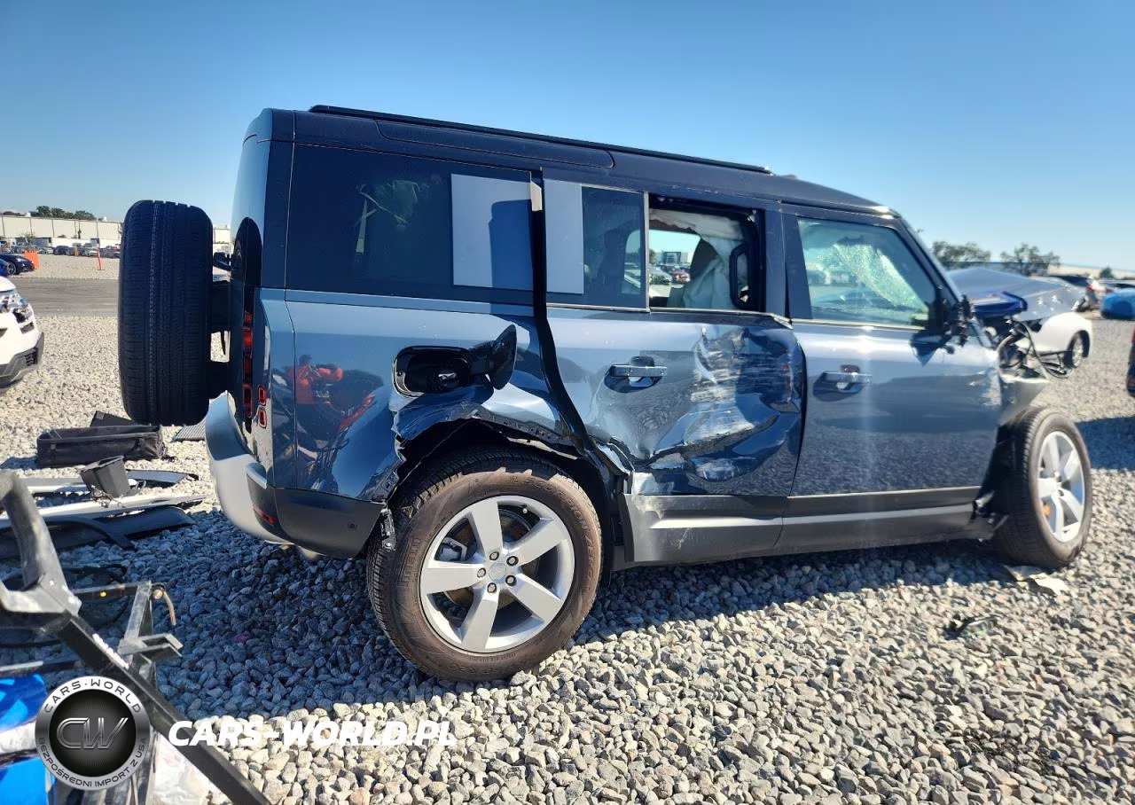 2025 Land Rover Defender 110 S VIN:SALEJ7EX3S2436861 - 3
