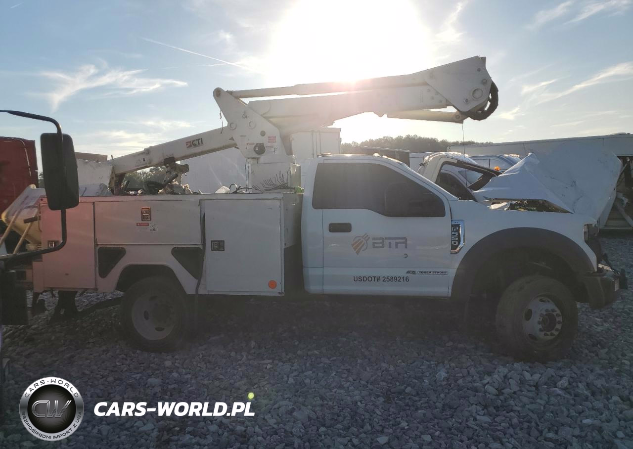 2020 Ford F550 Super Duty Bucket Truck VIN:1FDUF5HT3LEC53229 - 4