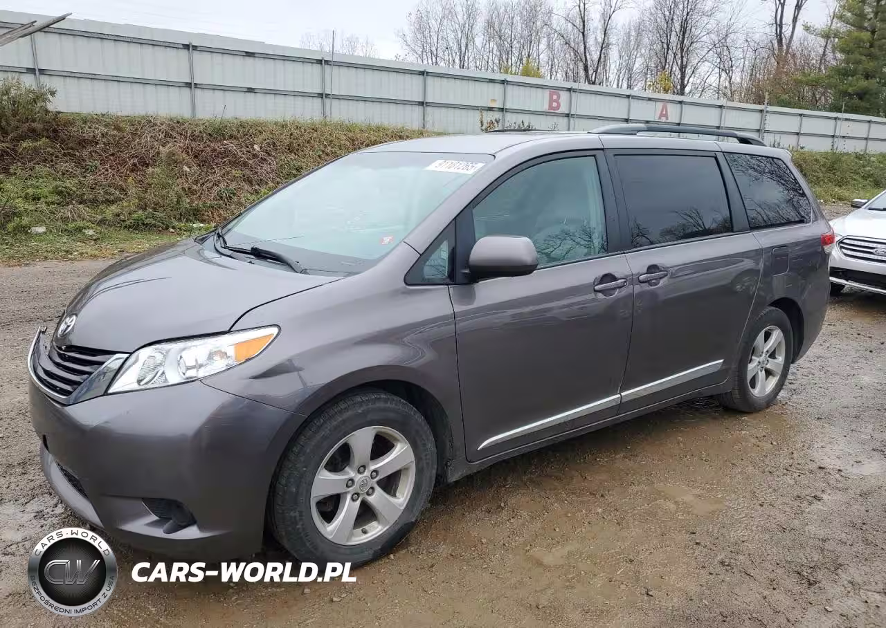 2014 Toyota Sienna Le
