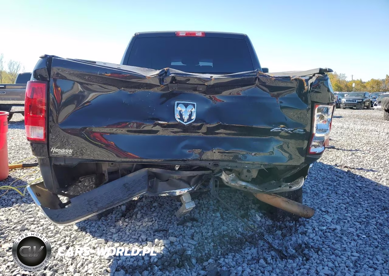 2018 Ram 2500 St VIN:3C6UR5CJ2JG231785 - 6
