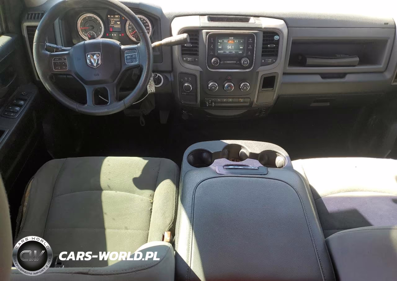 2018 Ram 2500 St VIN:3C6UR5CJ2JG231785 - 8