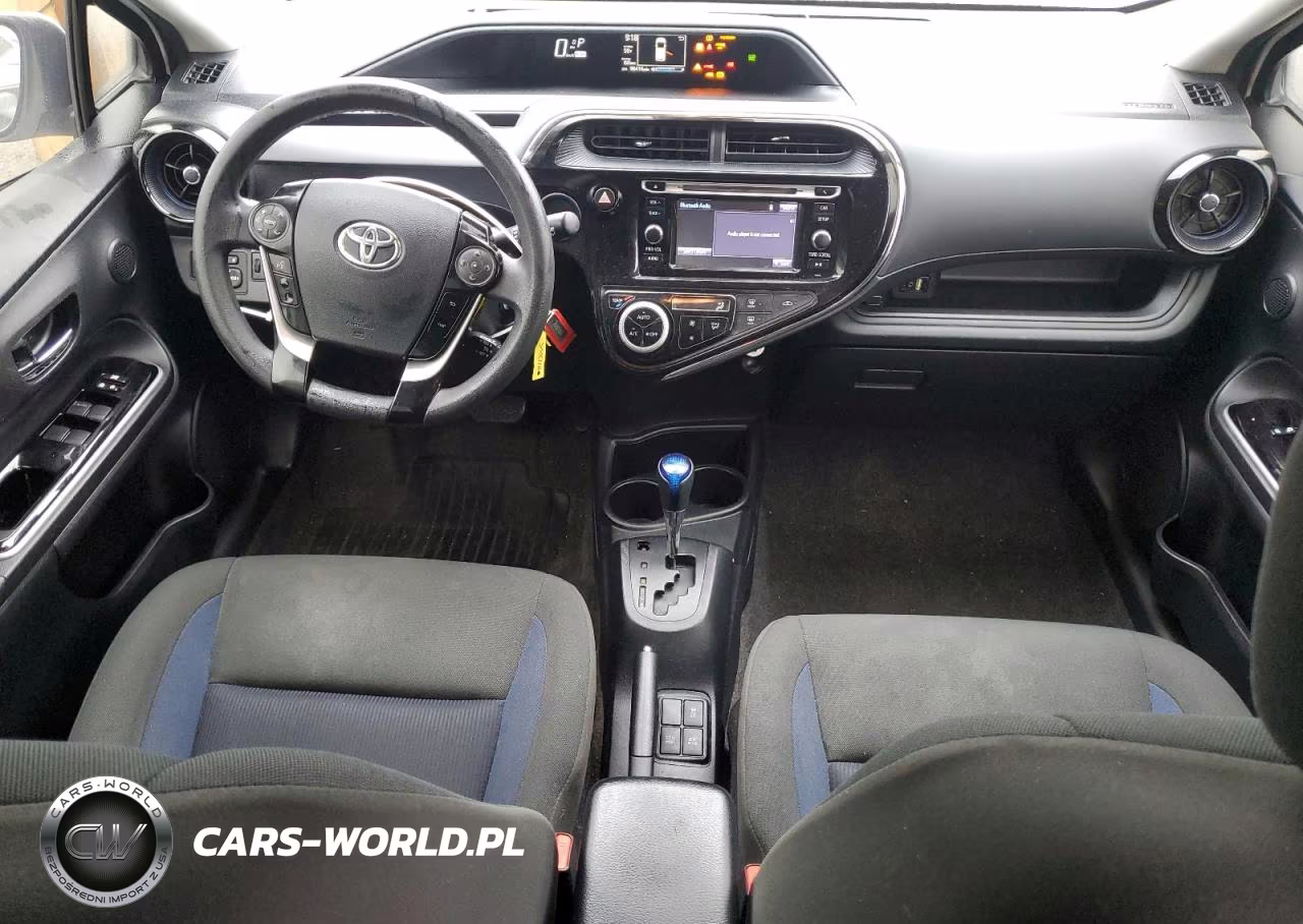 2018 Toyota Prius C VIN:JTDKDTB38J1612643 - 8