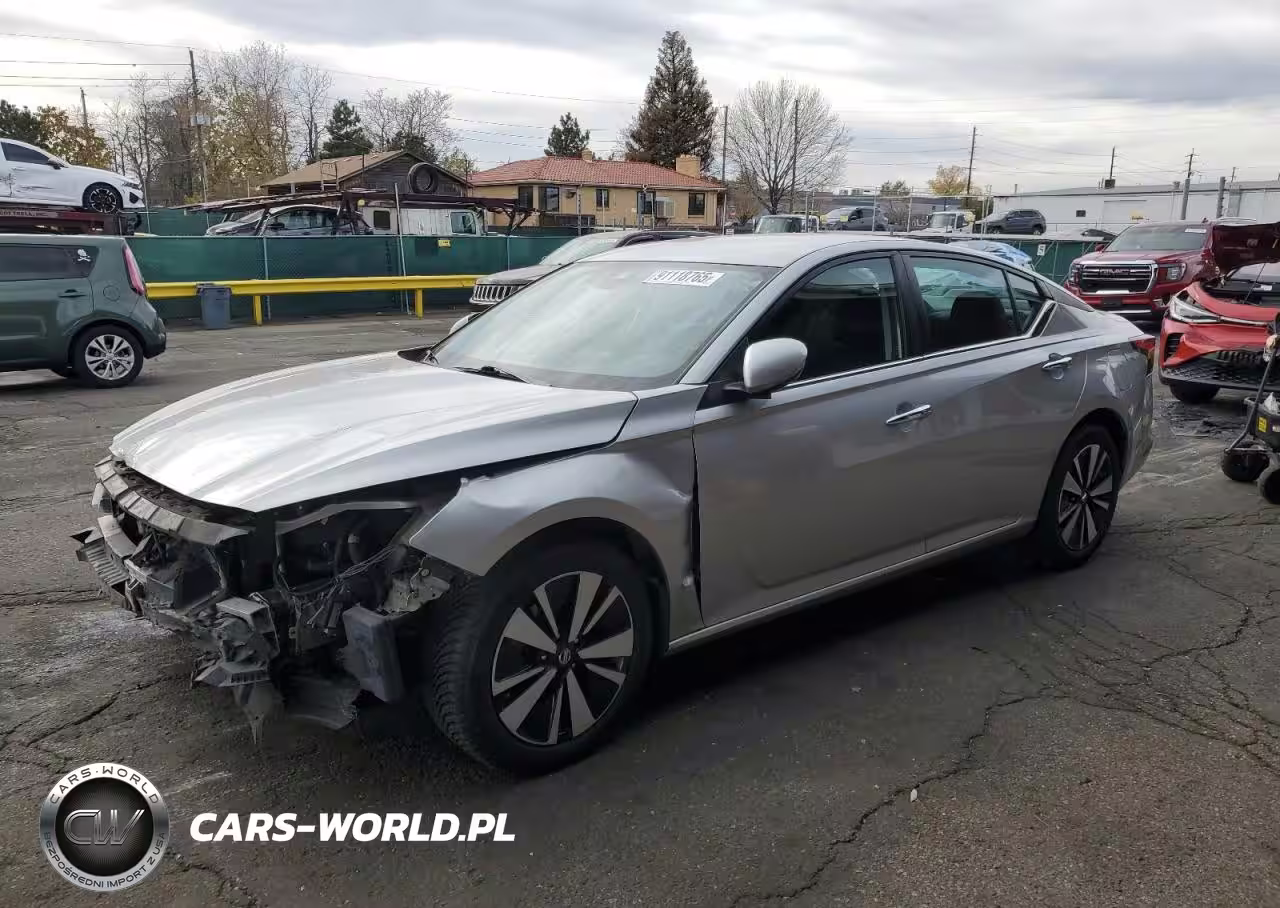 2022 Nissan Altima Sv