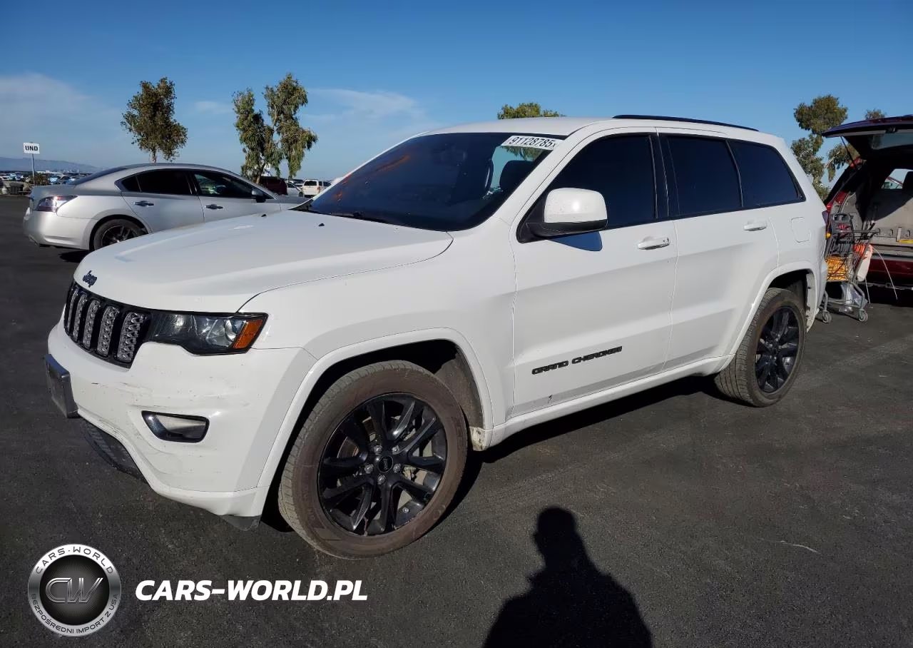 2020 Jeep Grand Cherokee Laredo