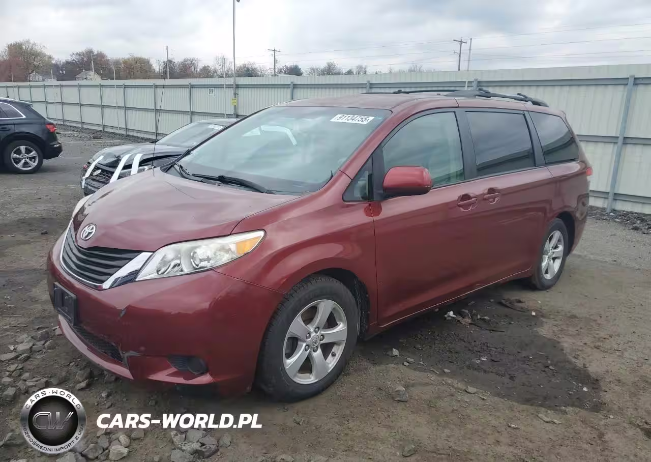 2011 Toyota Sienna Le V6