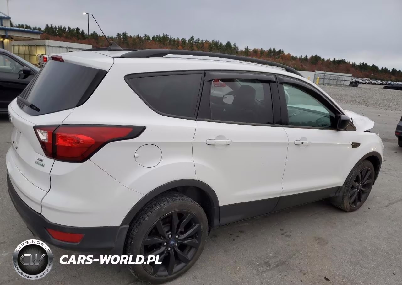 2019 Ford Escape Se VIN:1FMCU0GD0KUA84175 - 3