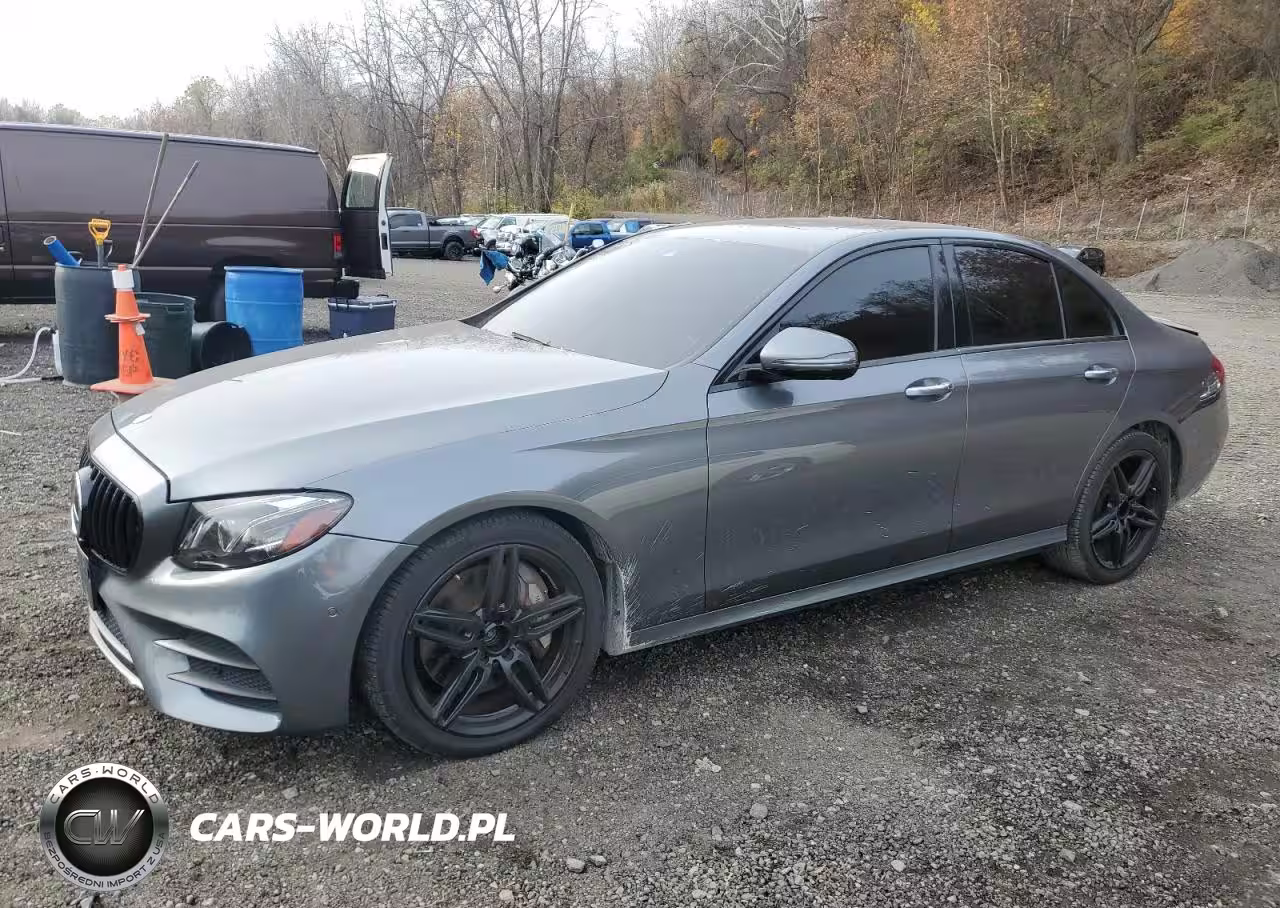 2017 Mercedes-Benz E 300 4Matic