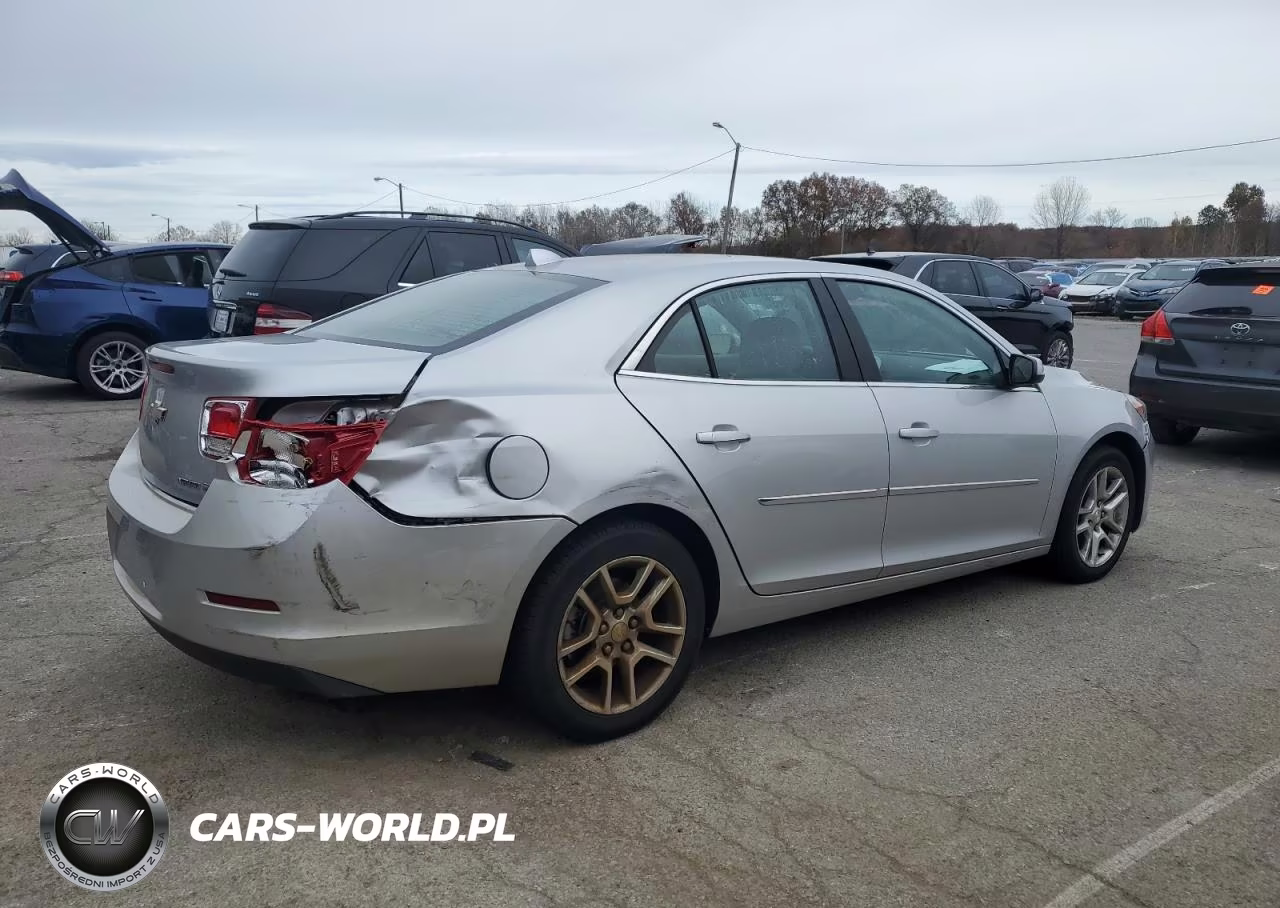 2013 Chevrolet Malibu 2Lt VIN:1G11F5SR1DF155910 - 3