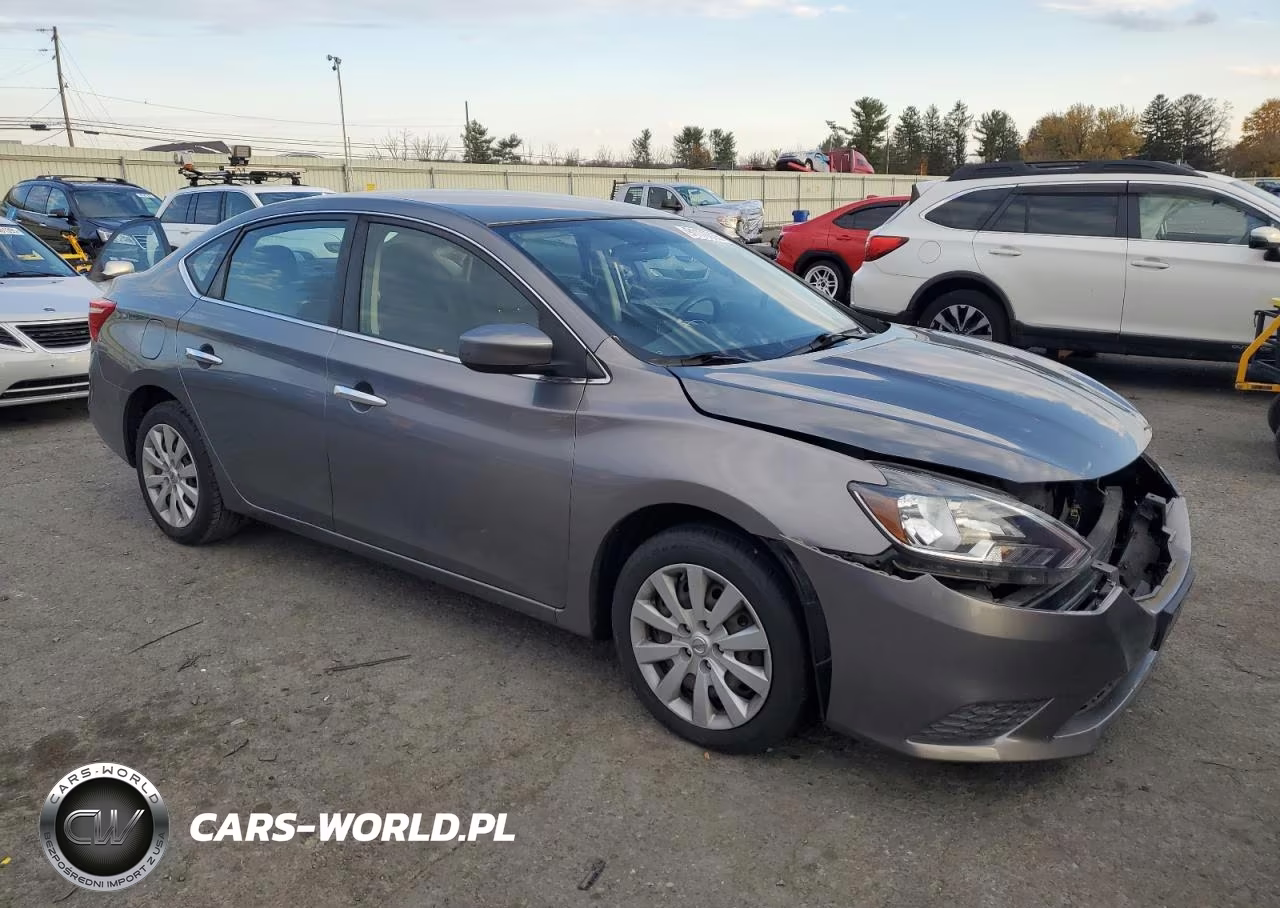 2016 Nissan Sentra S VIN:3N1AB7AP6GY261428 - 4