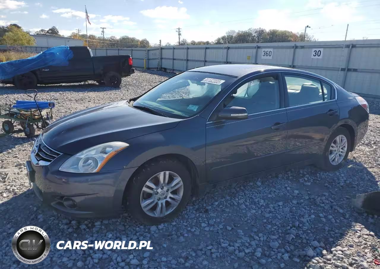 2010 Nissan Altima Base