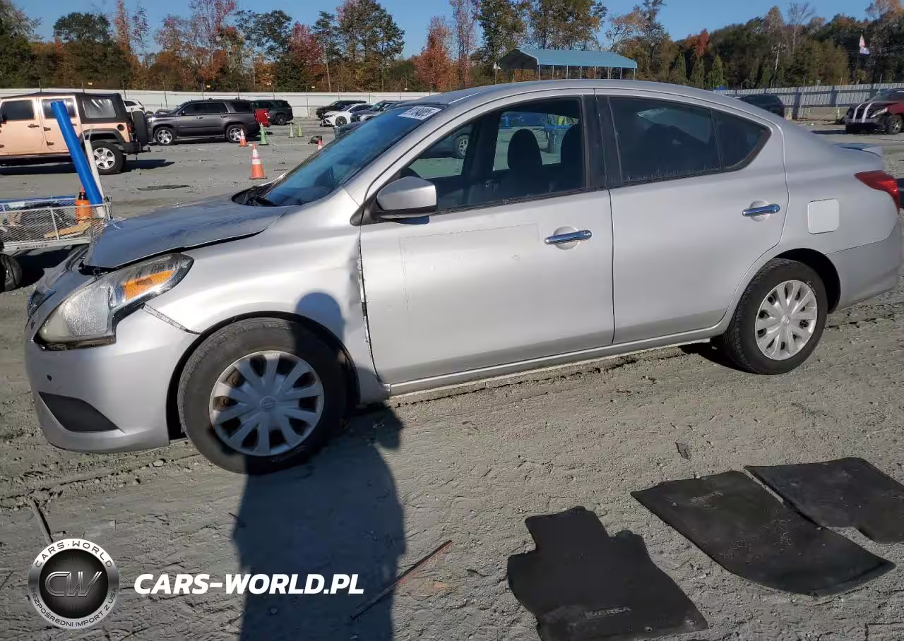 2015 Nissan Versa S