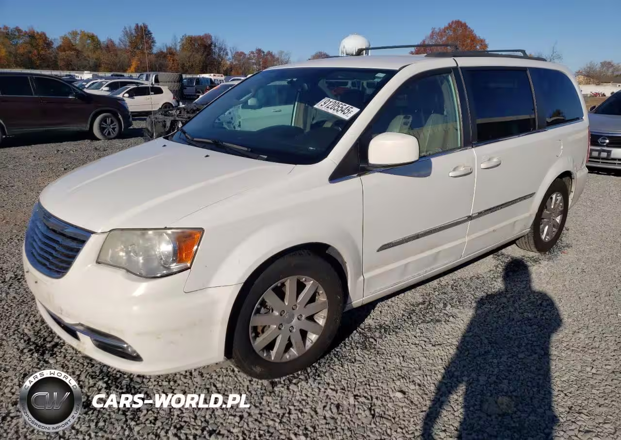 2013 Chrysler Town & Country Touring