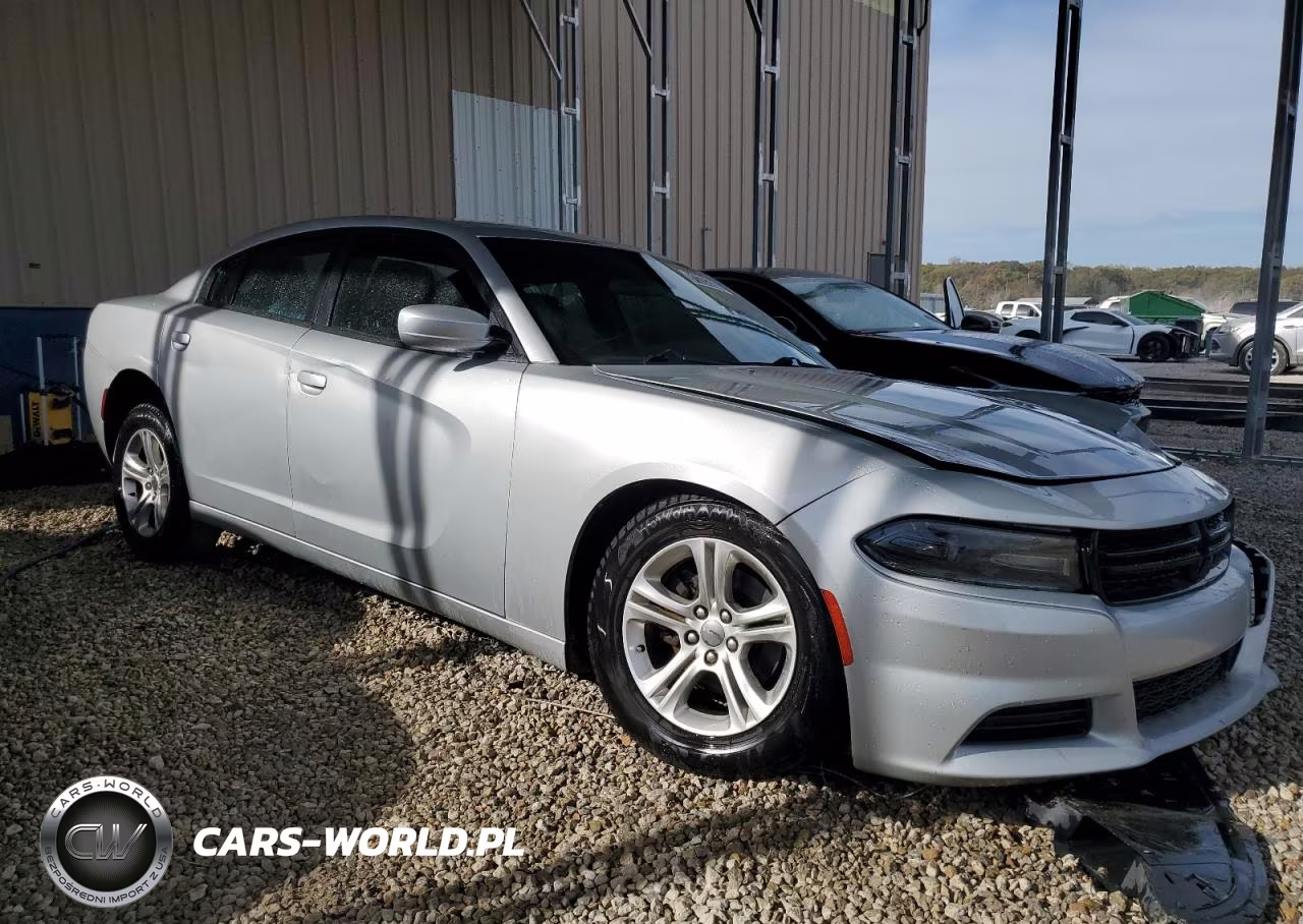 2019 Dodge Charger Sxt VIN:2C3CDXBG4KH743624 - 4