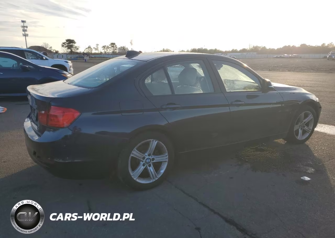 2013 BMW 3 Series VIN:WBA3B5G51DNS00588 - 3