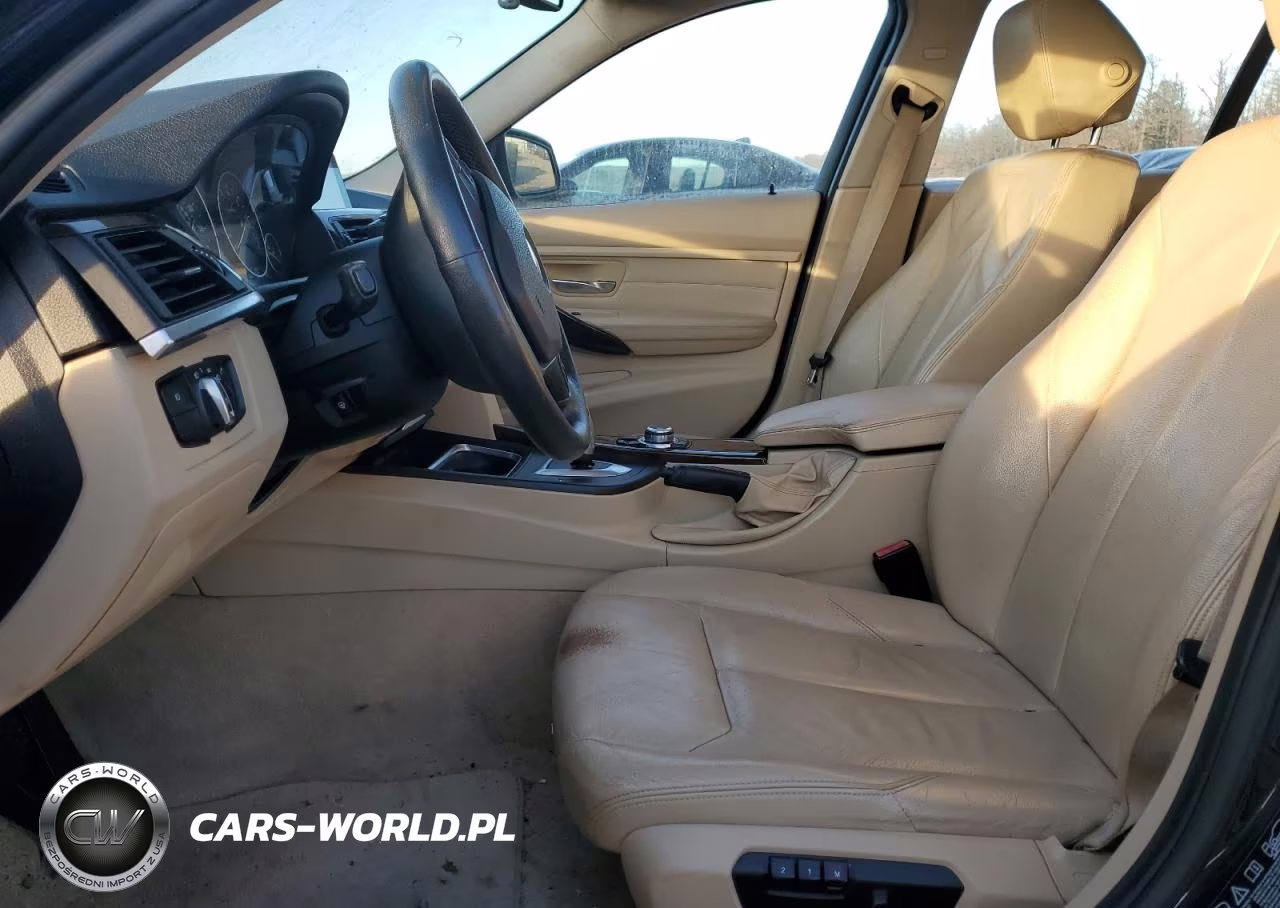 2013 BMW 3 Series VIN:WBA3B5G51DNS00588 - 7