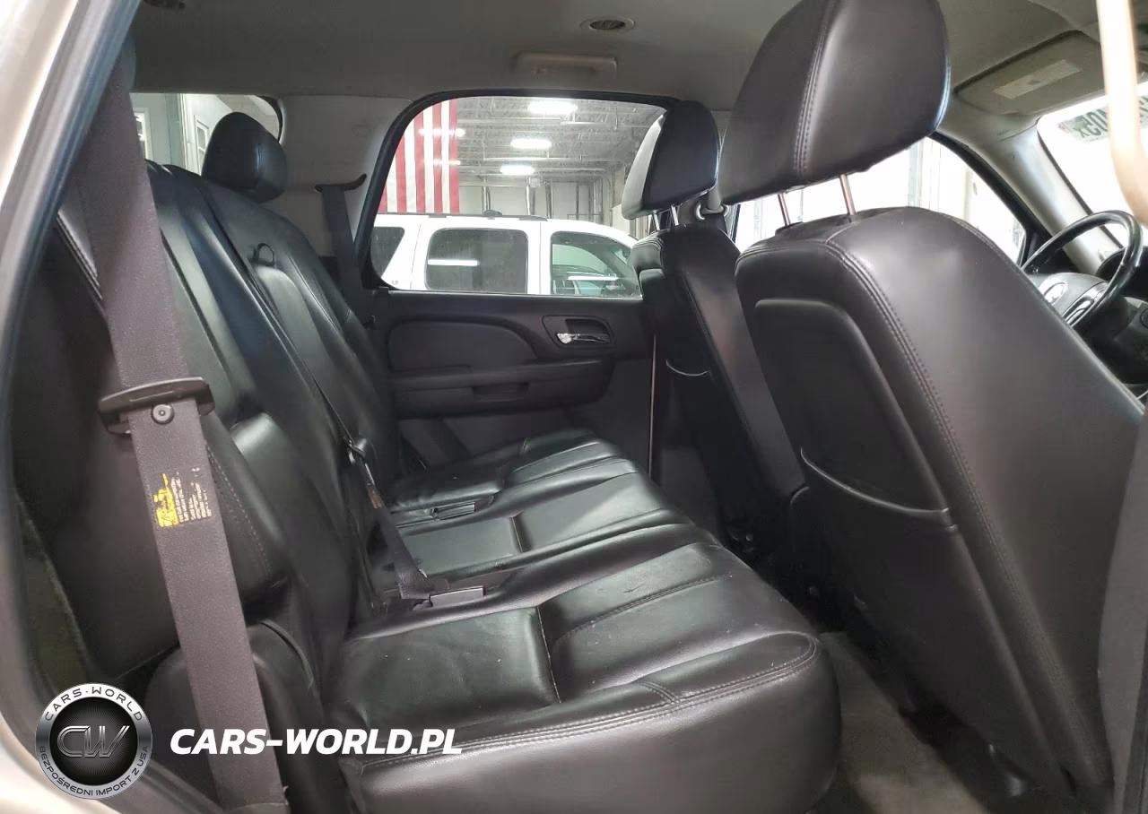 2007 Chevrolet Tahoe K1500 VIN:1GNEK13067R101719 - 11