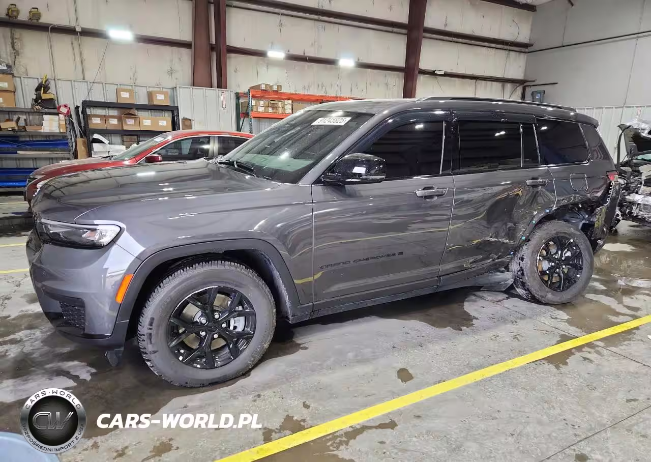 2025 Jeep Grand Cherokee L Laredo