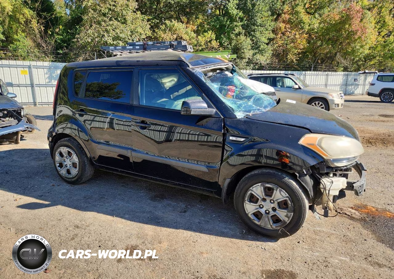2013 Kia Soul Base VIN:KNDJT2A52D7617799 - 4
