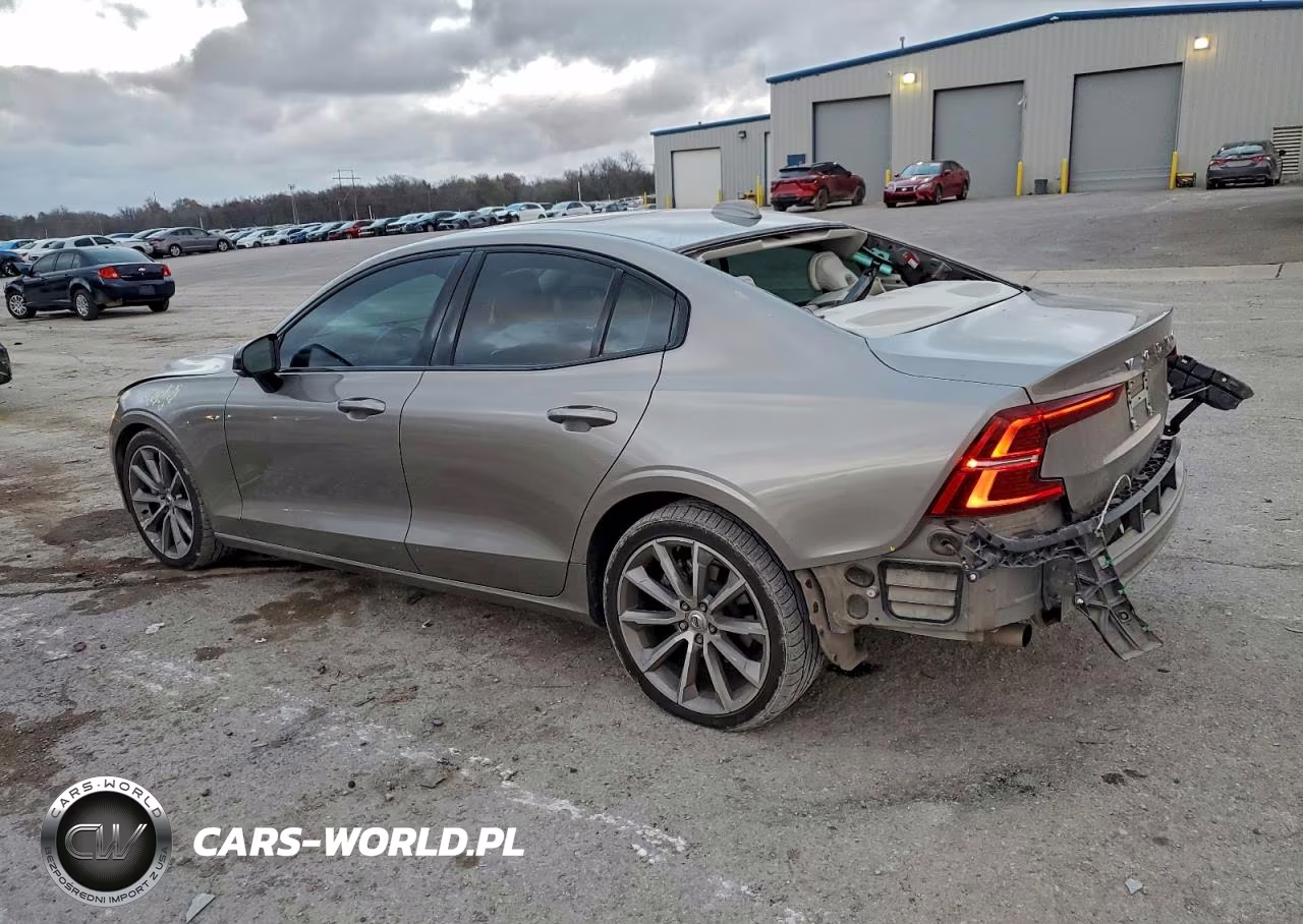 2021 Volvo S60 T5 R-Design VIN:7JR102FZ4MG118346 - 2