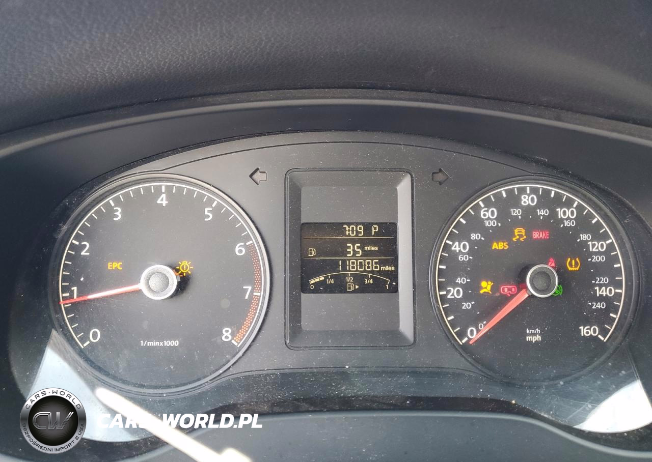 2014 Volkswagen Jetta VIN:3VW2K7AJ7EM323854 - 9