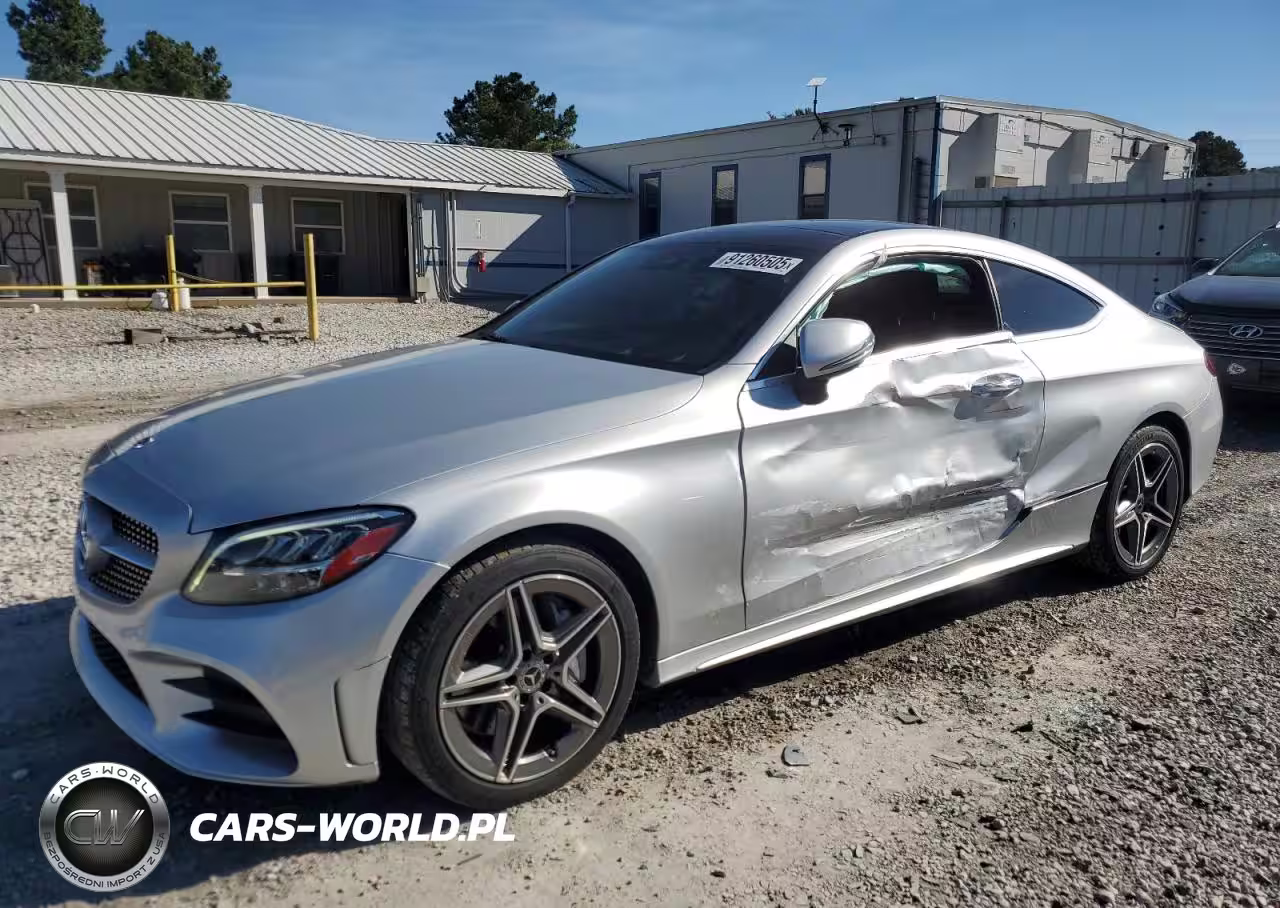 2019 Mercedes-Benz C 300 4Matic – zdjęcie 1 z 12