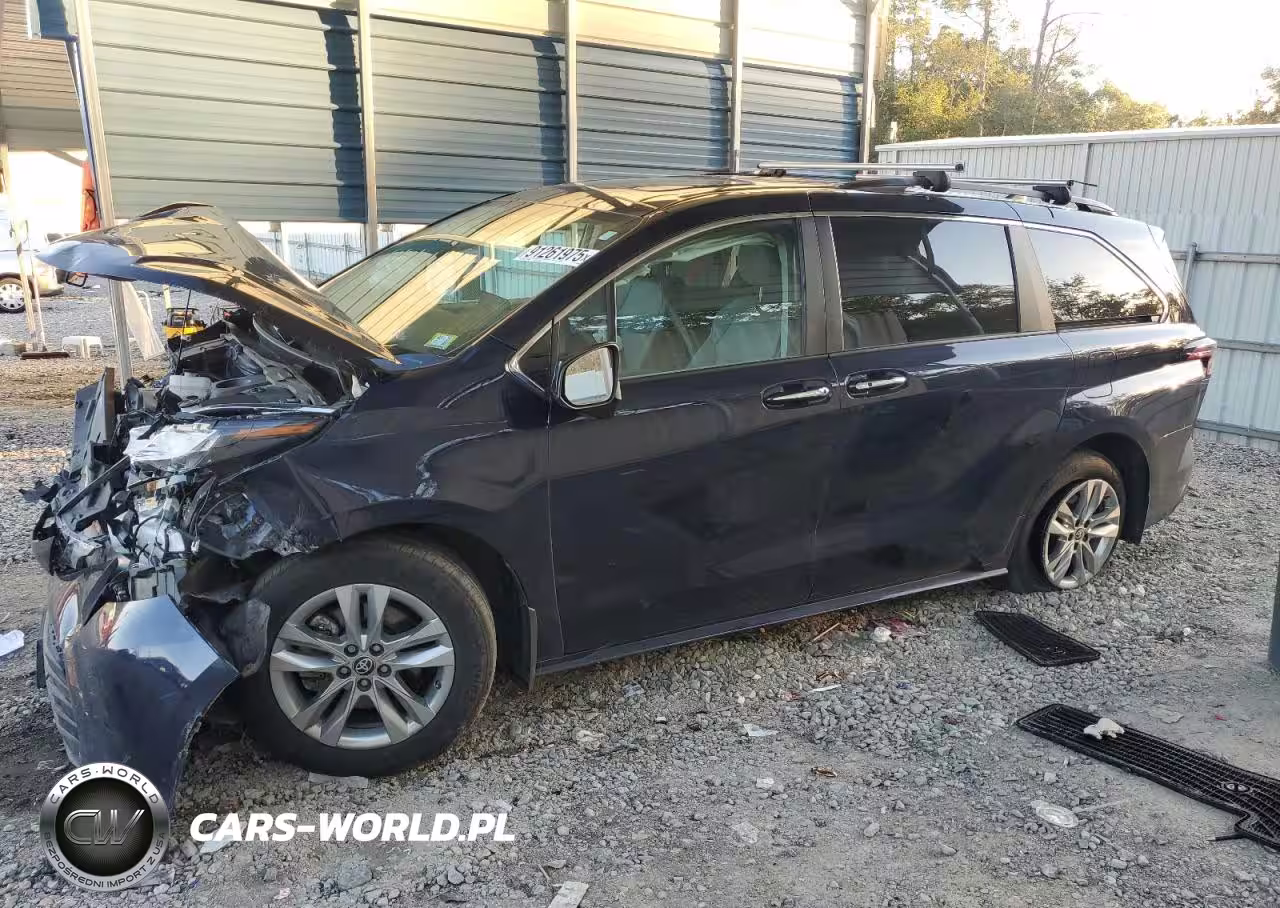 2024 Toyota Sienna Xle – zdjęcie 1 z 13