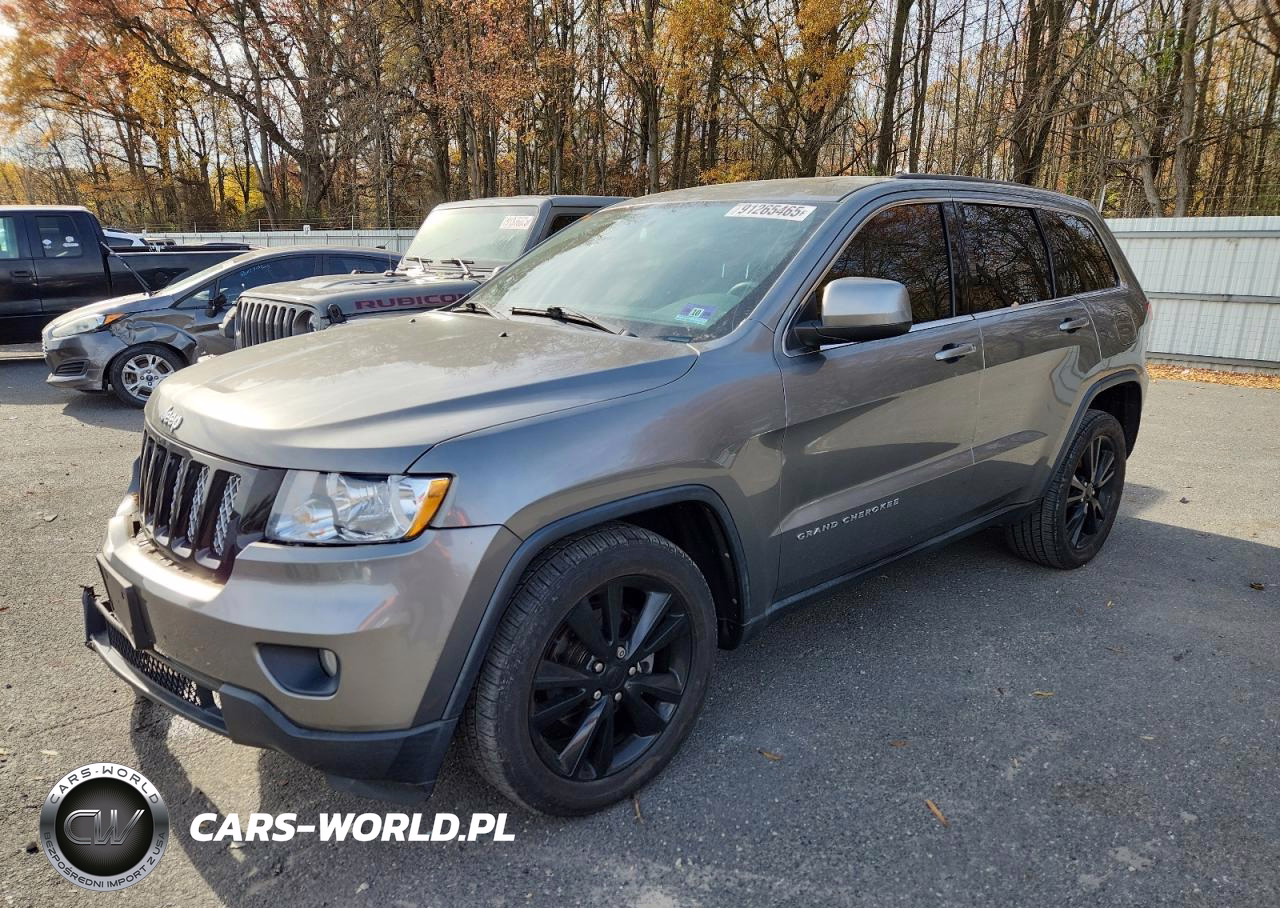 2013 Jeep Grand Cherokee Laredo – zdjęcie 1 z 13