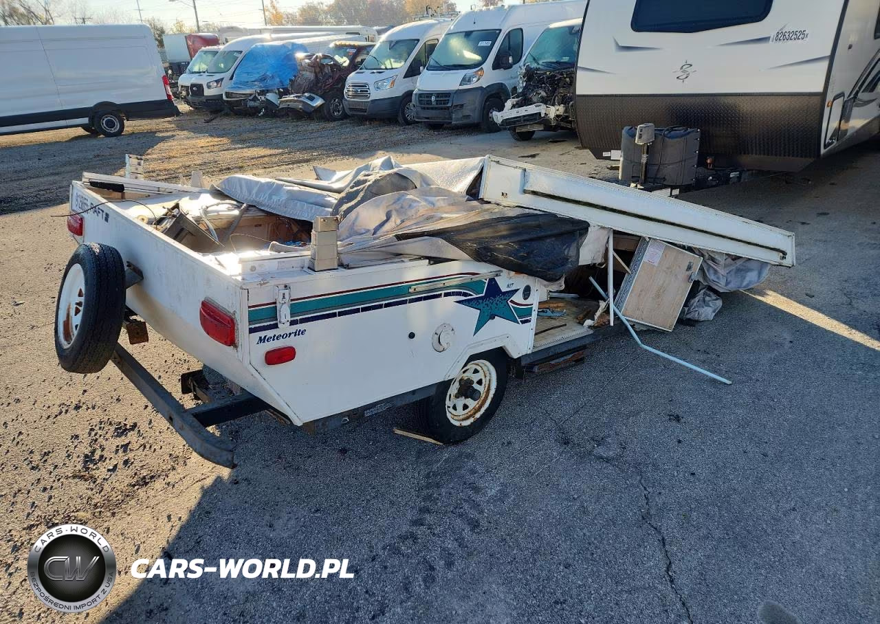 1993 Starcraft Pop-Up Camper VIN:1SAAS01E2P1AD1319 - 4