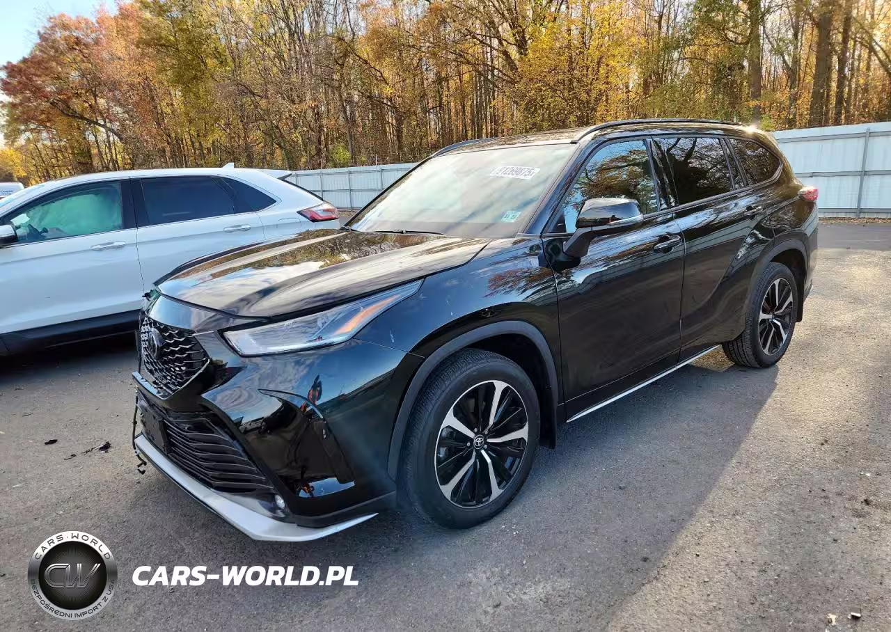 2022 Toyota Highlander Xse