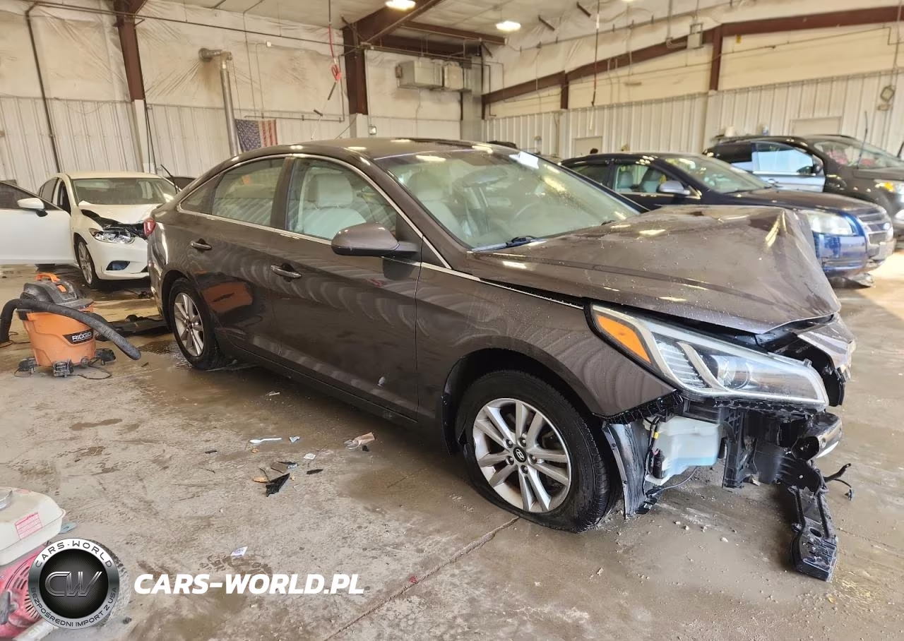 2016 Hyundai Sonata Se VIN:5NPE24AF4GH347287 - 4