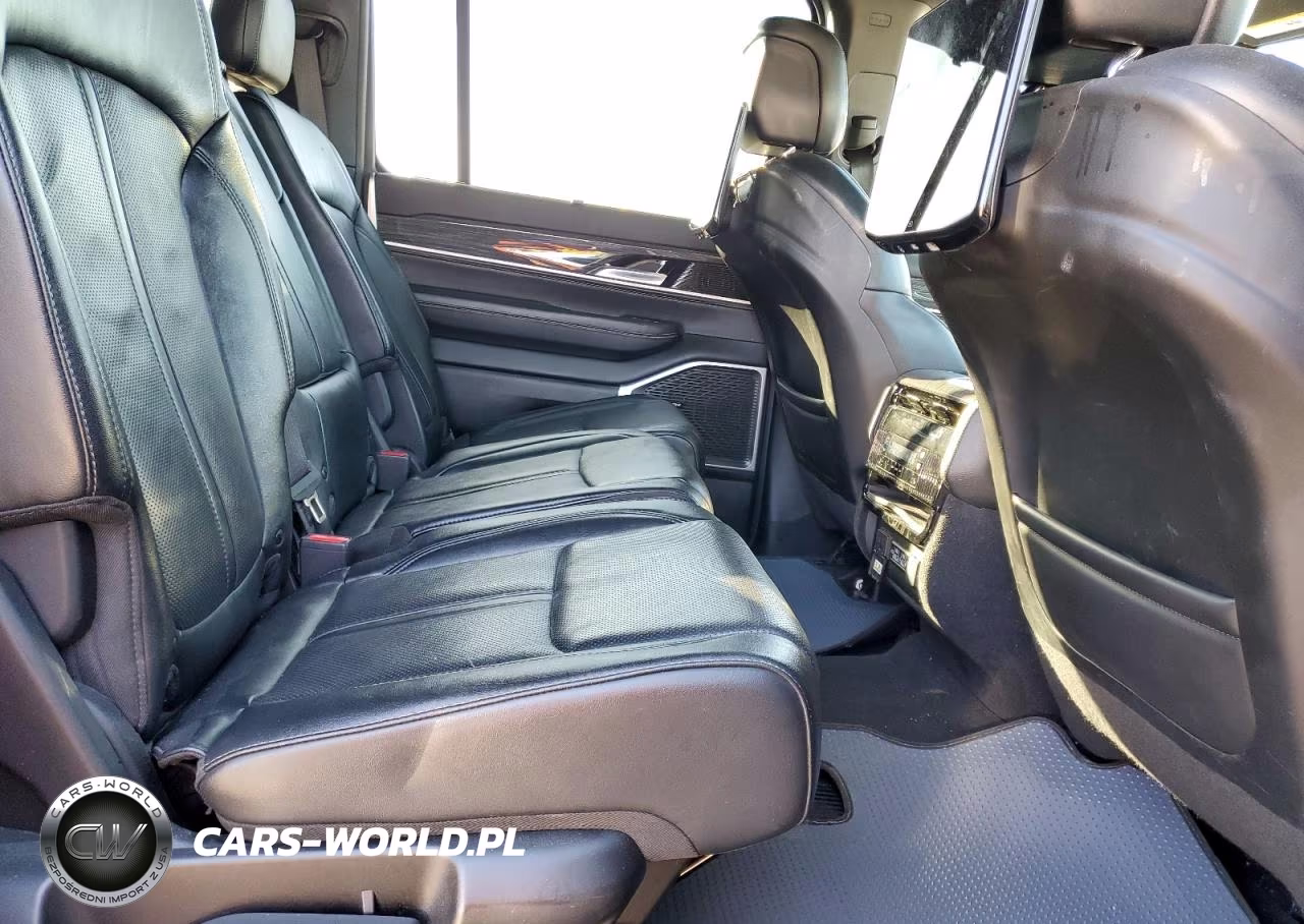 2022 Jeep Wagoneer Series Ii VIN:1C4SJVBT2NS179910 - 11