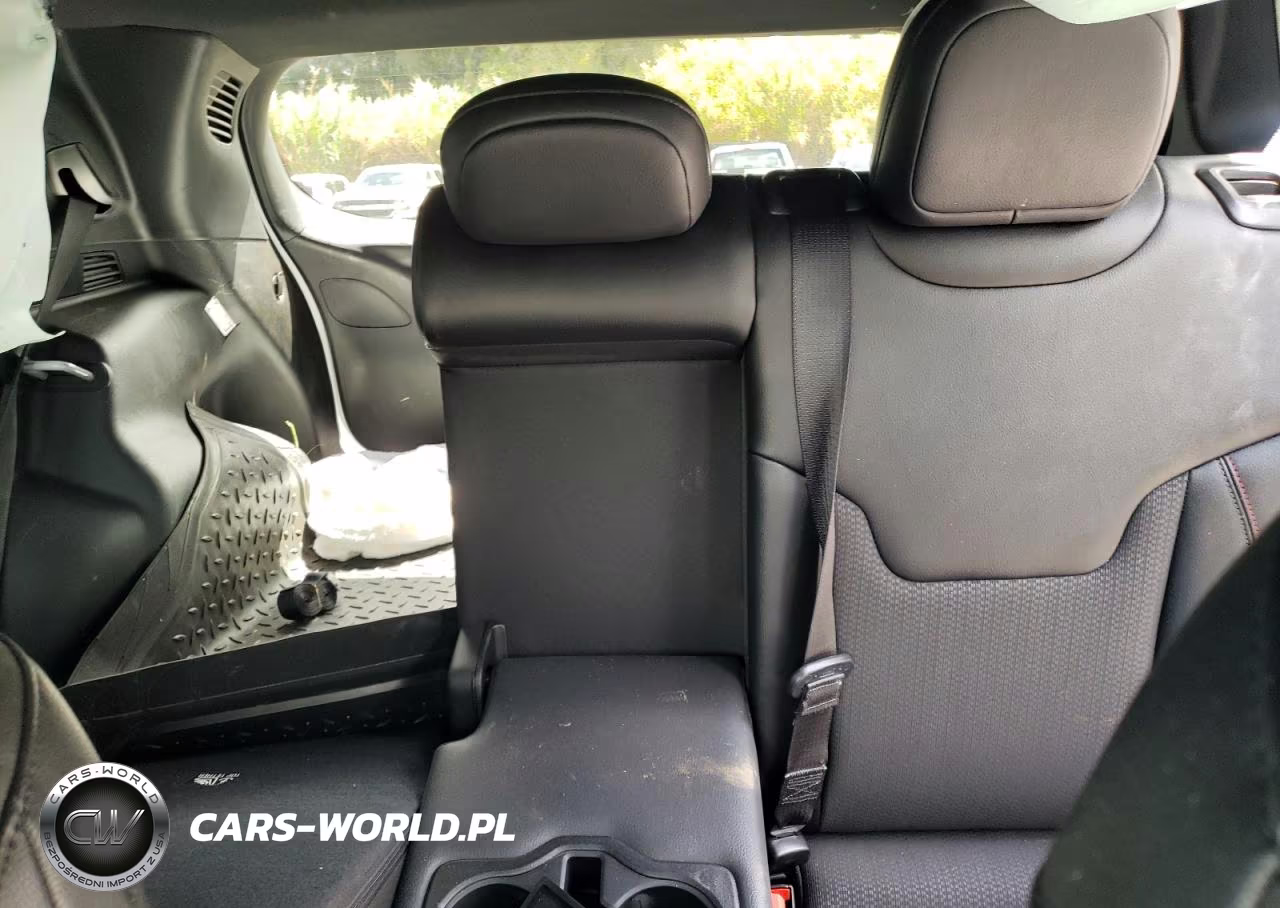2025 Jeep Compass Trailhawk VIN:3C4NJDDN4ST551473 - 20