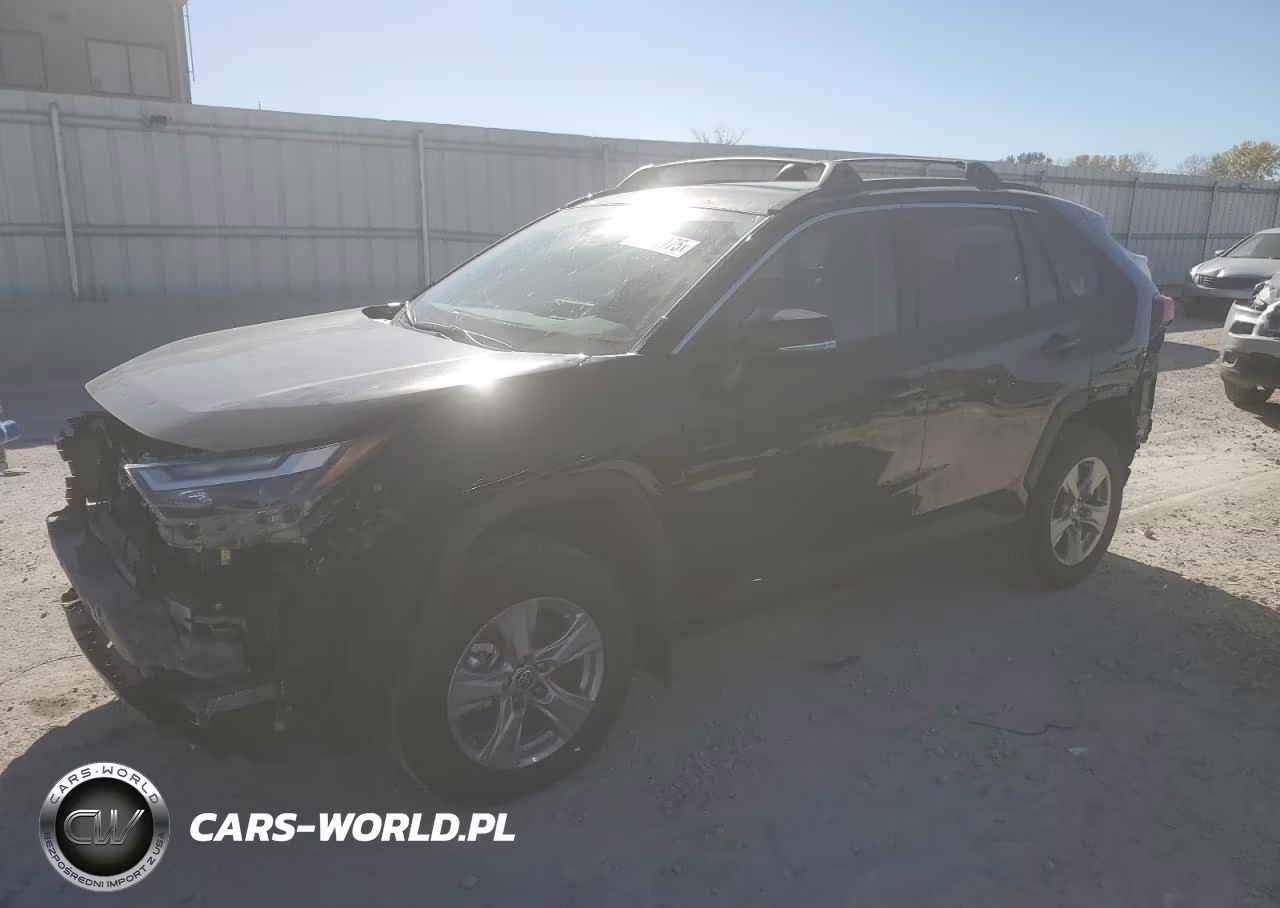 2025 Toyota Rav4 Hybrid Xle – zdjęcie 1 z 13