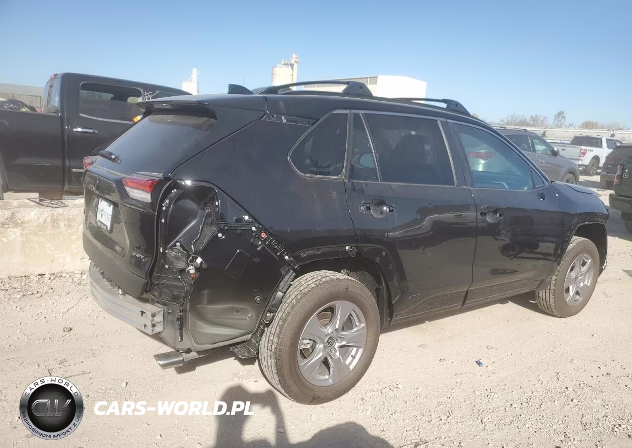 2025 Toyota Rav4 Hybrid Xle VIN:4T3RWRFV2SU197815 - 3