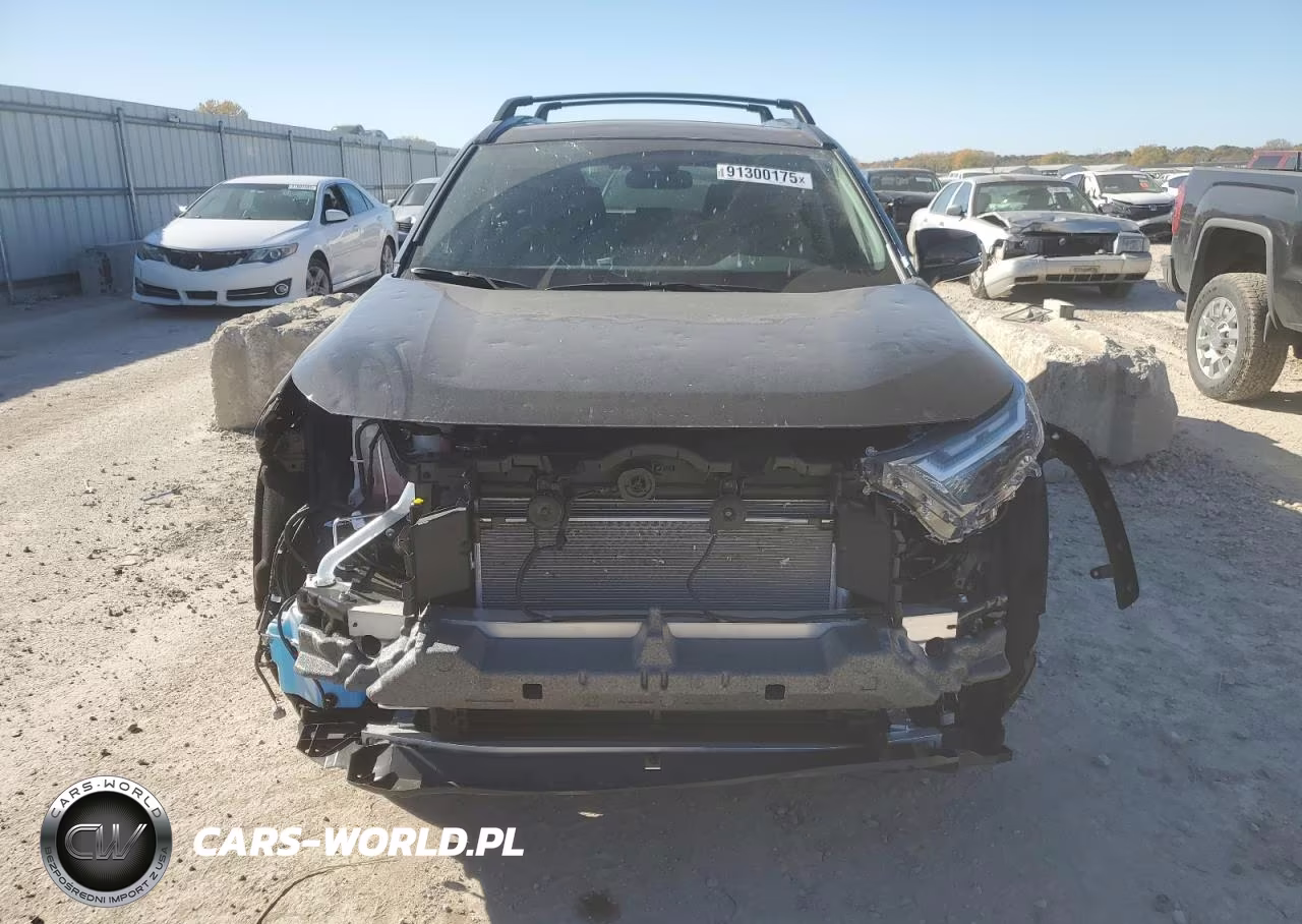 2025 Toyota Rav4 Hybrid Xle VIN:4T3RWRFV2SU197815 - 5