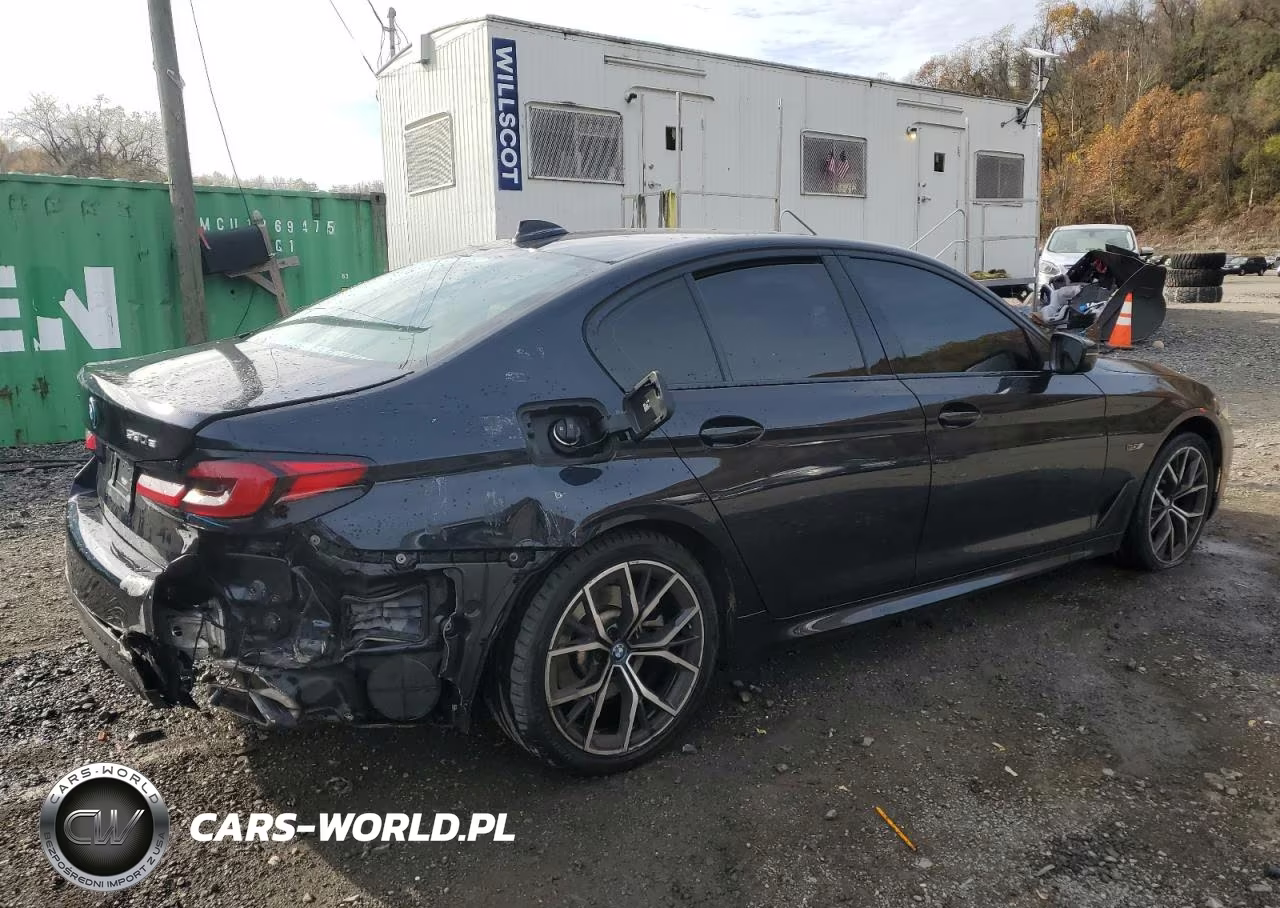 2022 BMW 530Xe VIN:WBA33AG07NCK31223 - 3