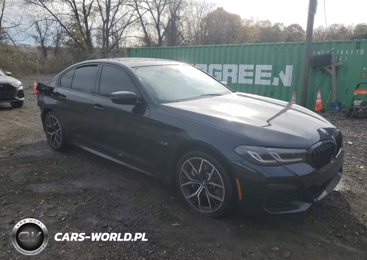 2022 BMW 530Xe VIN:WBA33AG07NCK31223 - 4