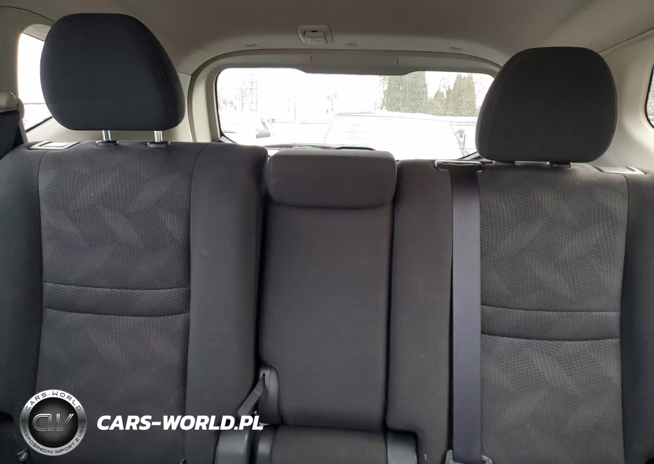 2015 Nissan Rogue S VIN:KNMAT2MV4FP558530 - 10