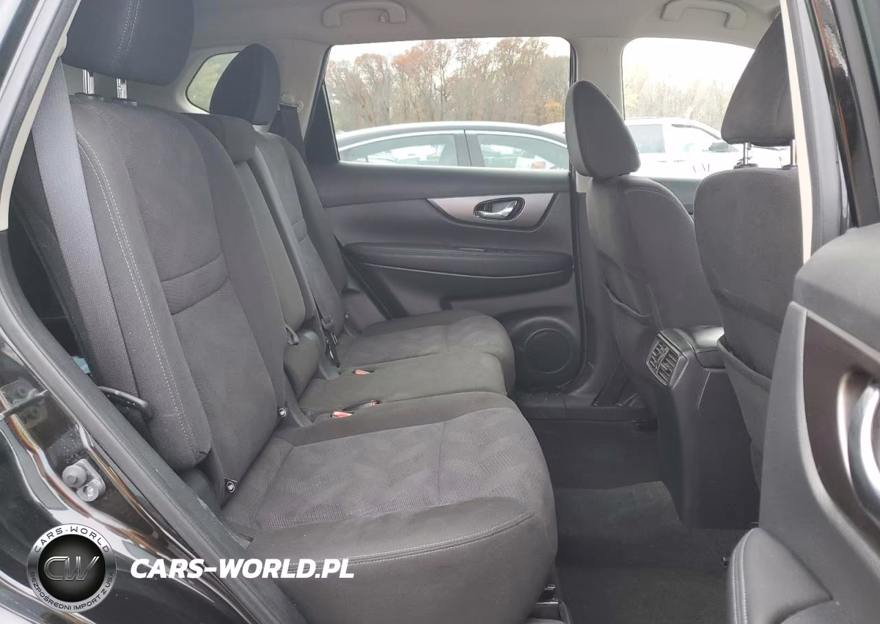 2015 Nissan Rogue S VIN:KNMAT2MV4FP558530 - 11