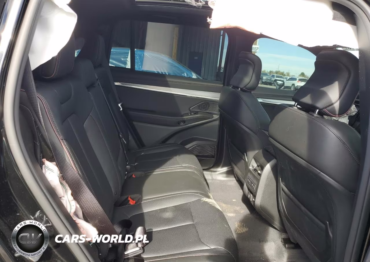 2025 Jeep Wagoneer S Launch Edition VIN:3C4RJNAK8ST563188 - 10