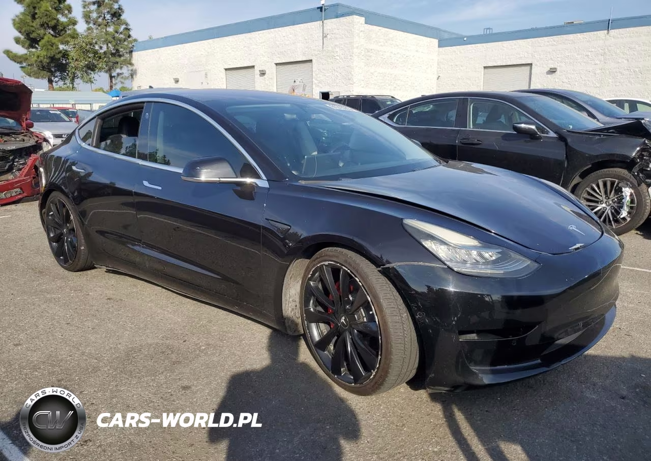 2018 Tesla Model 3 VIN:5YJ3E1EA7JF089574 - 4