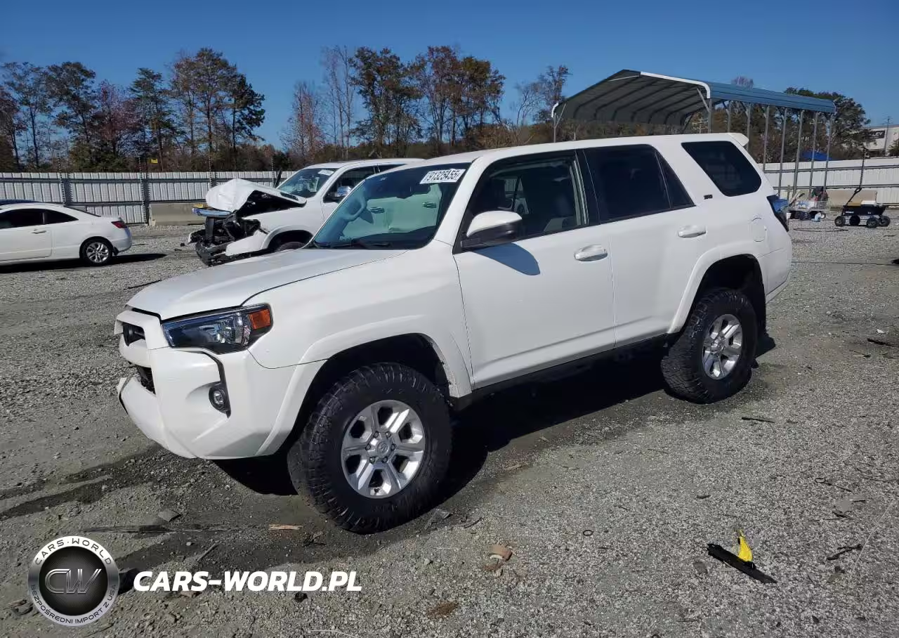 2022 Toyota 4Runner Sr5 – zdjęcie 1 z 13