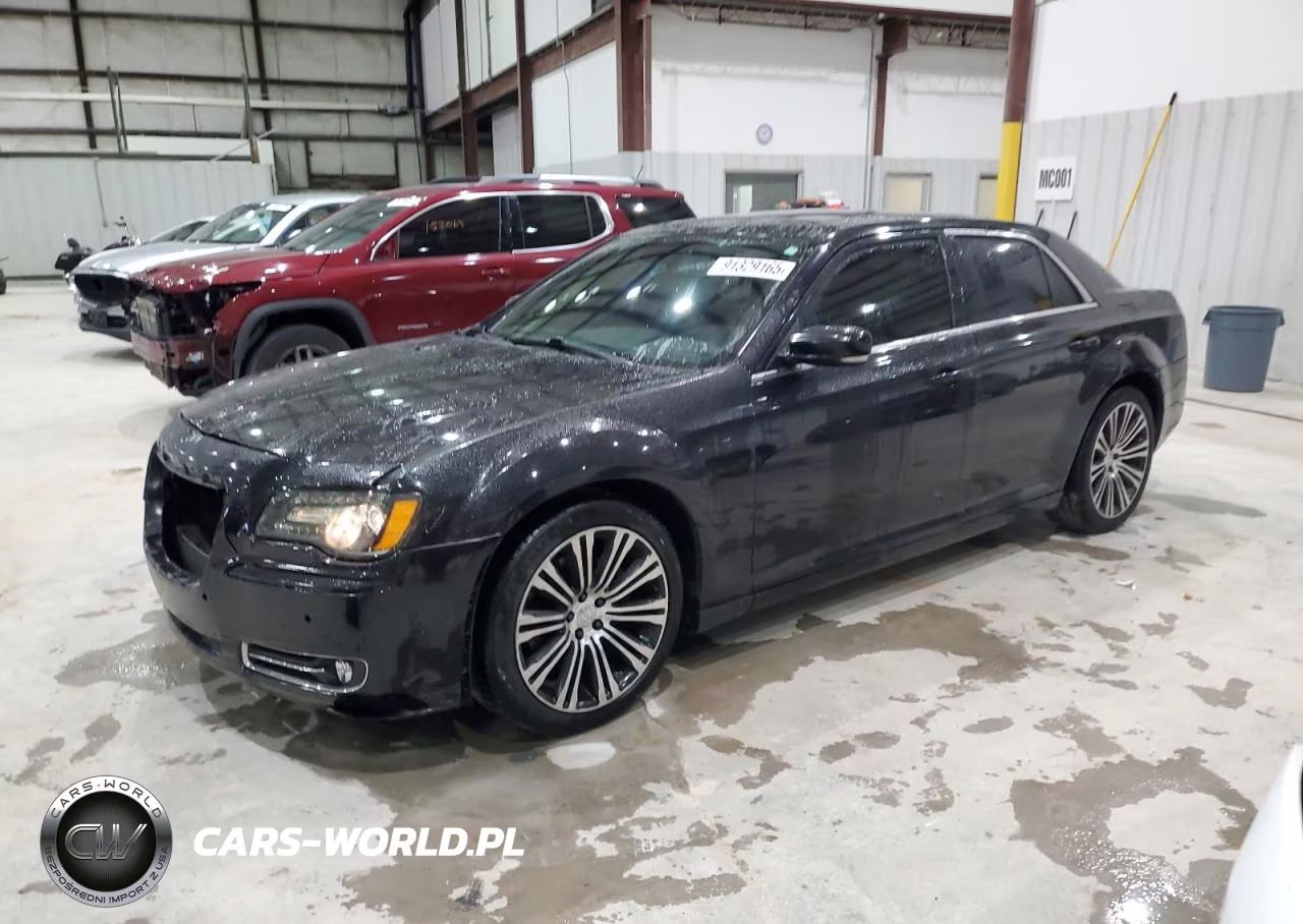 2013 Chrysler 300 S – zdjęcie 1 z 12